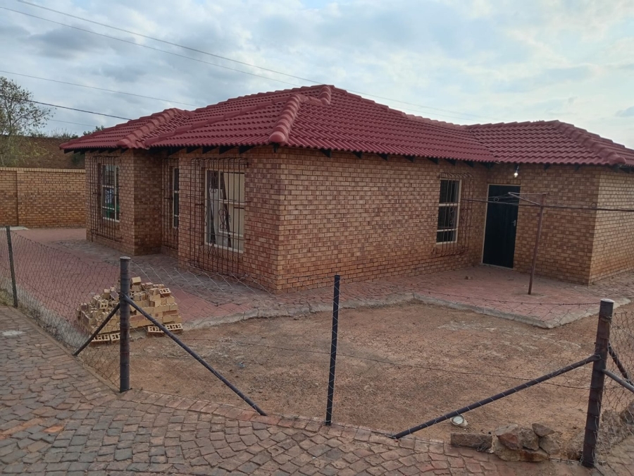 To Let 3 Bedroom Property for Rent in Mabopane Unit B North West